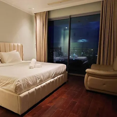 The Rixx Breathtaking View@Vincom D1/Pool/Netflix Apartment